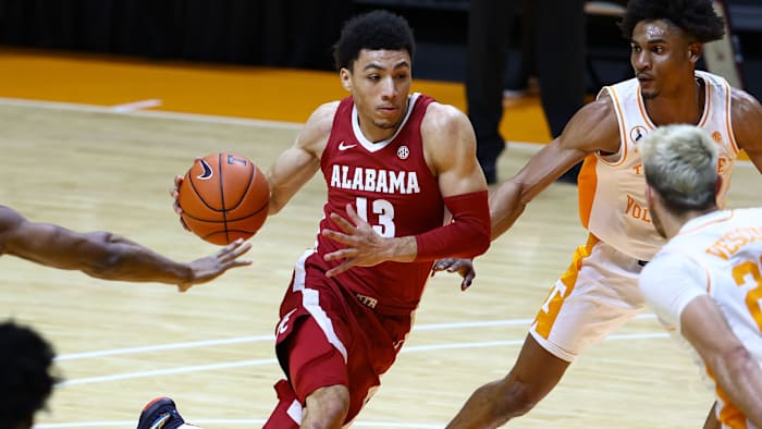 Alabama guard Jahvon Quinerly dribbles vs. Tennessee